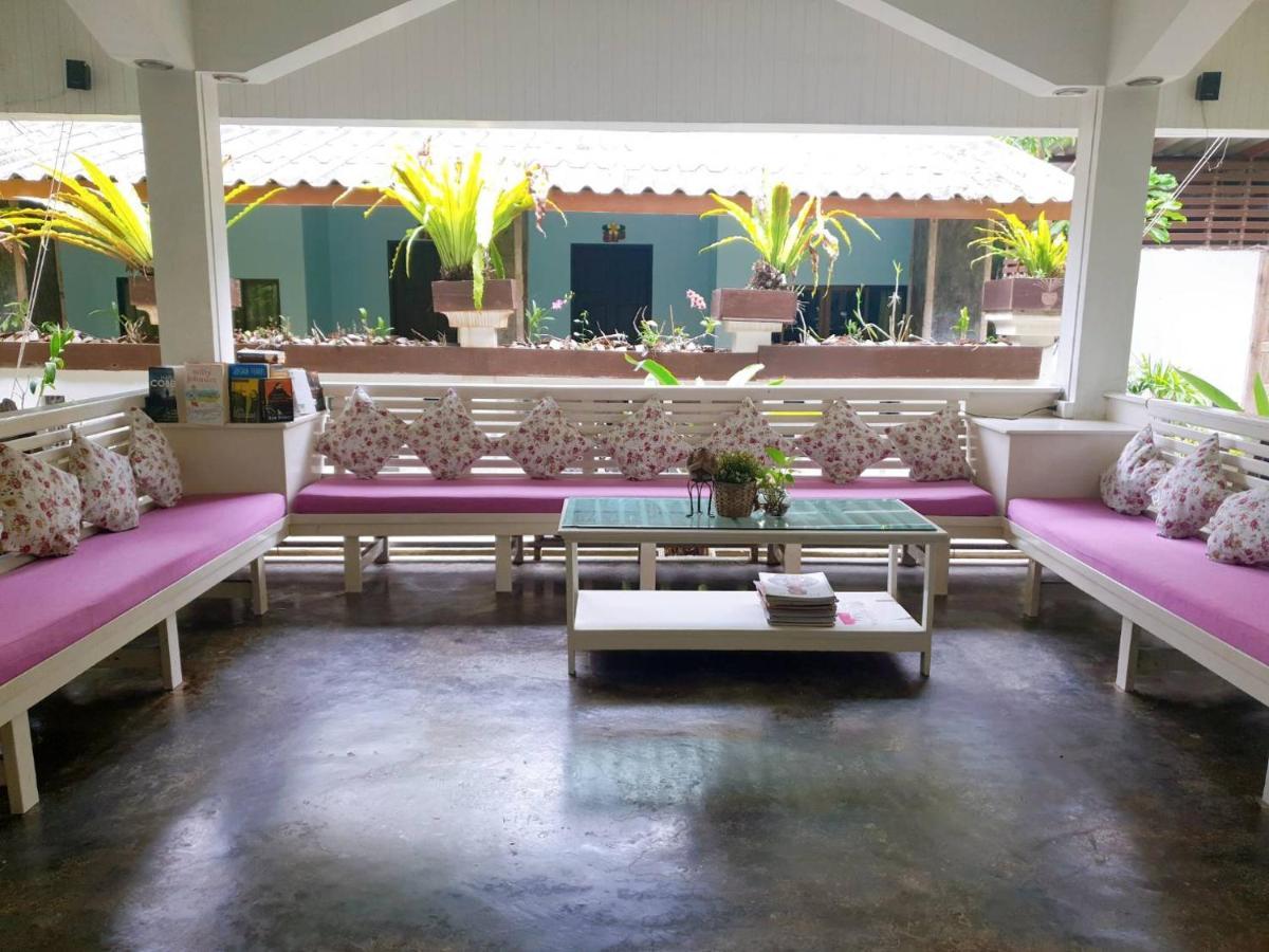 Simple Life Resort Тау Экстерьер фото